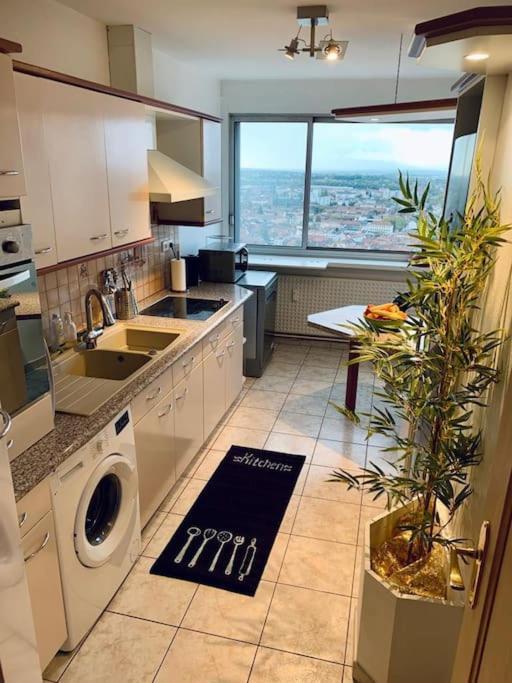 Grand Appartement 2 Chambres 5 Pers Max, Vue Panoramique Avec Parking 牟罗兹 外观 照片